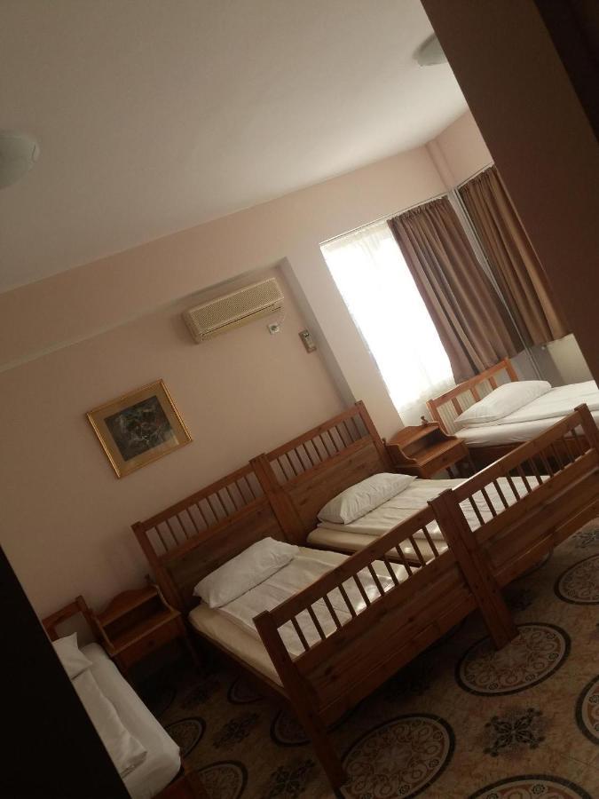 Pensiunea Sydney Тимишоара Екстериор снимка